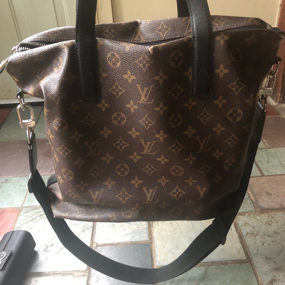 Louis Vuitton Kitan Monogram Macassar authentic